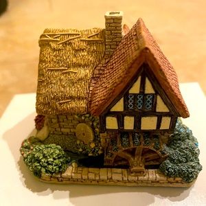 Lilliput Lane cottage